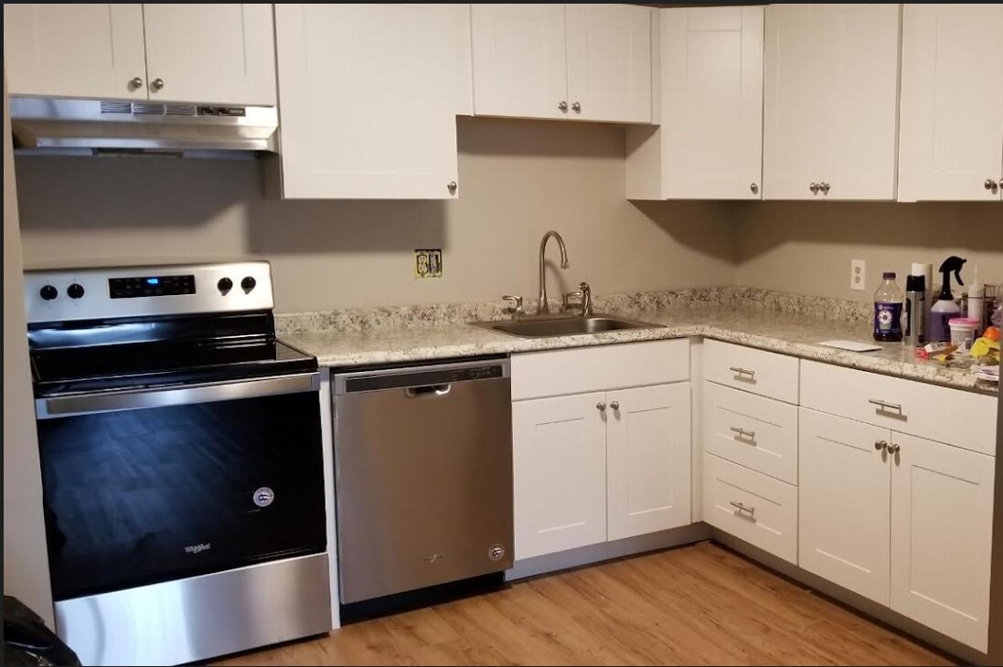 Building Photo - 511 White Cedar Blvd