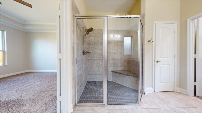 Building Photo - 2135 Llerena Ln