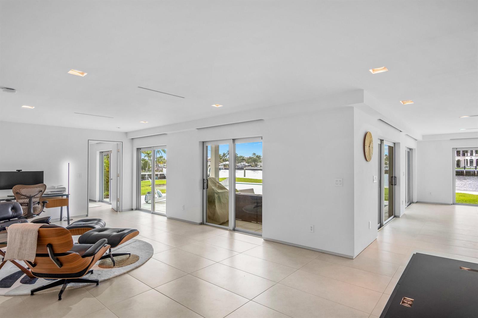 Building Photo - 35 Castle Harbor Is