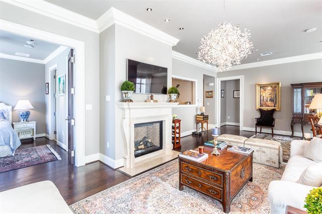 Building Photo - 2525 N Pearl St