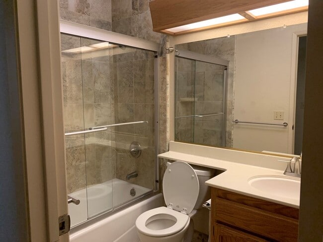 Building Photo - COMING SOON!!! Large 3 bedroom with an office in Elk Grove