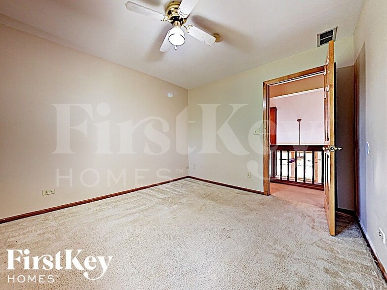 Building Photo - 2615 Moss Ln