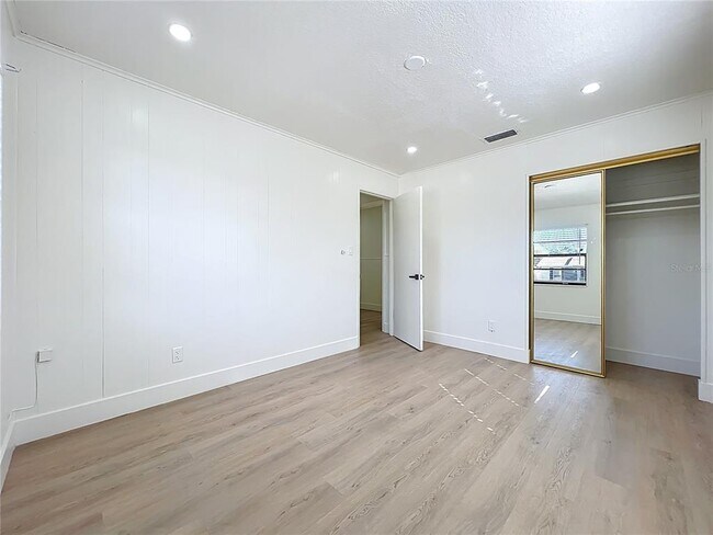 Building Photo - 3463 Arnel Dr