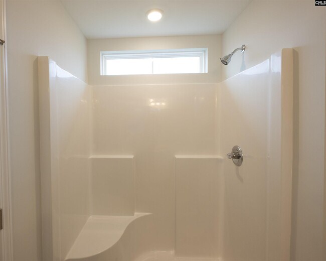 Building Photo - 1062 Begonia Dr