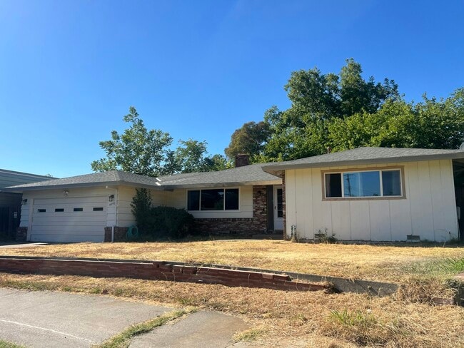 Primary Photo - 4040 Marlow Ct