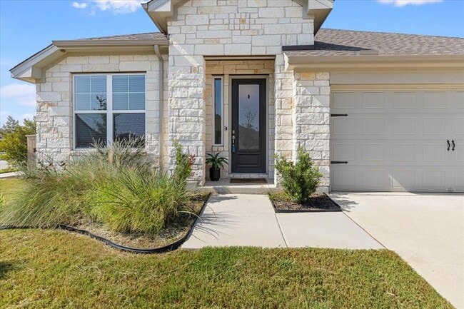 Building Photo - 122 Patrick Herndon Dr