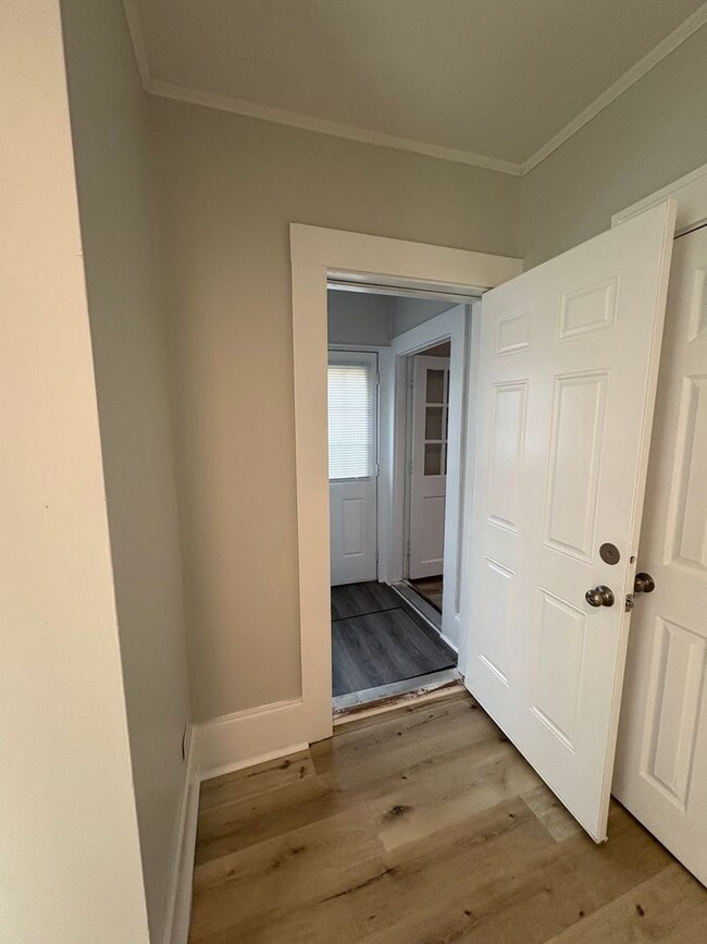 Building Photo - 2bed/1bath House $1295 GSO!