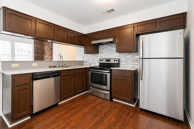 Building Photo - 5608 Cougar Dr
