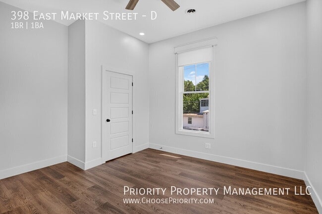 Building Photo - 398 E Market St