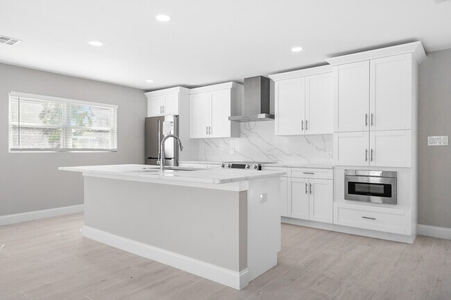 Building Photo - 4107 Miller Dr