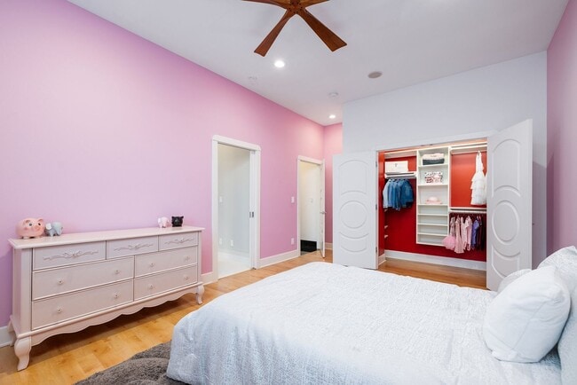 Building Photo - Located in the gated Valhalla community in Brentwood