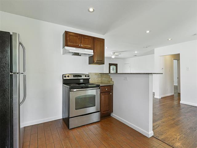 Building Photo - 3812 Lively Ln