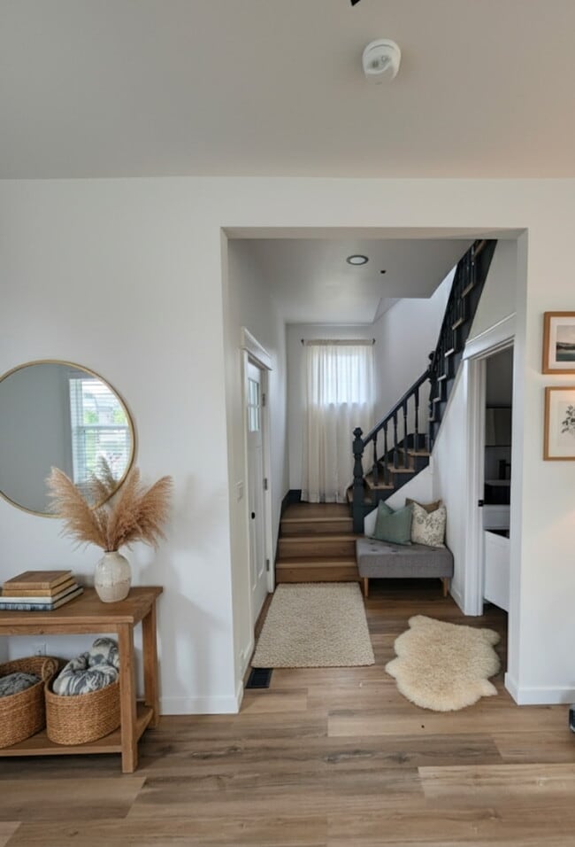 Primary Photo - 515 Irving St