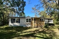 Building Photo - Country Living!