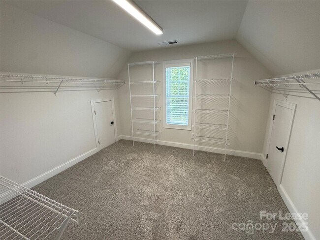 Building Photo - 3011 Waxhaw Crossing Dr