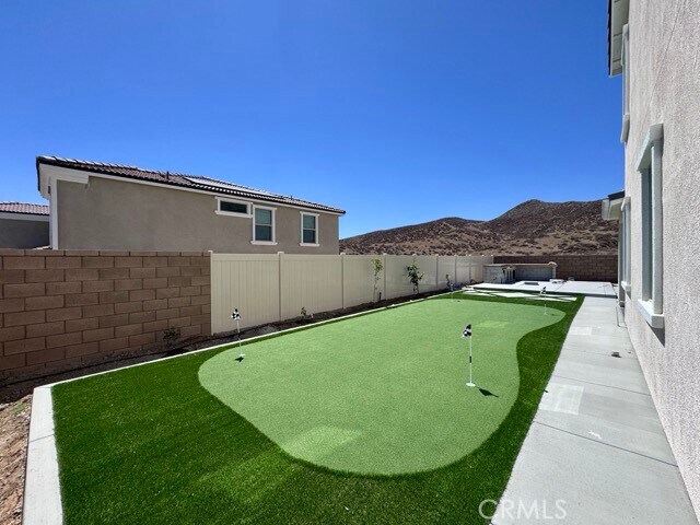 Building Photo - 25061 River Peak Dr