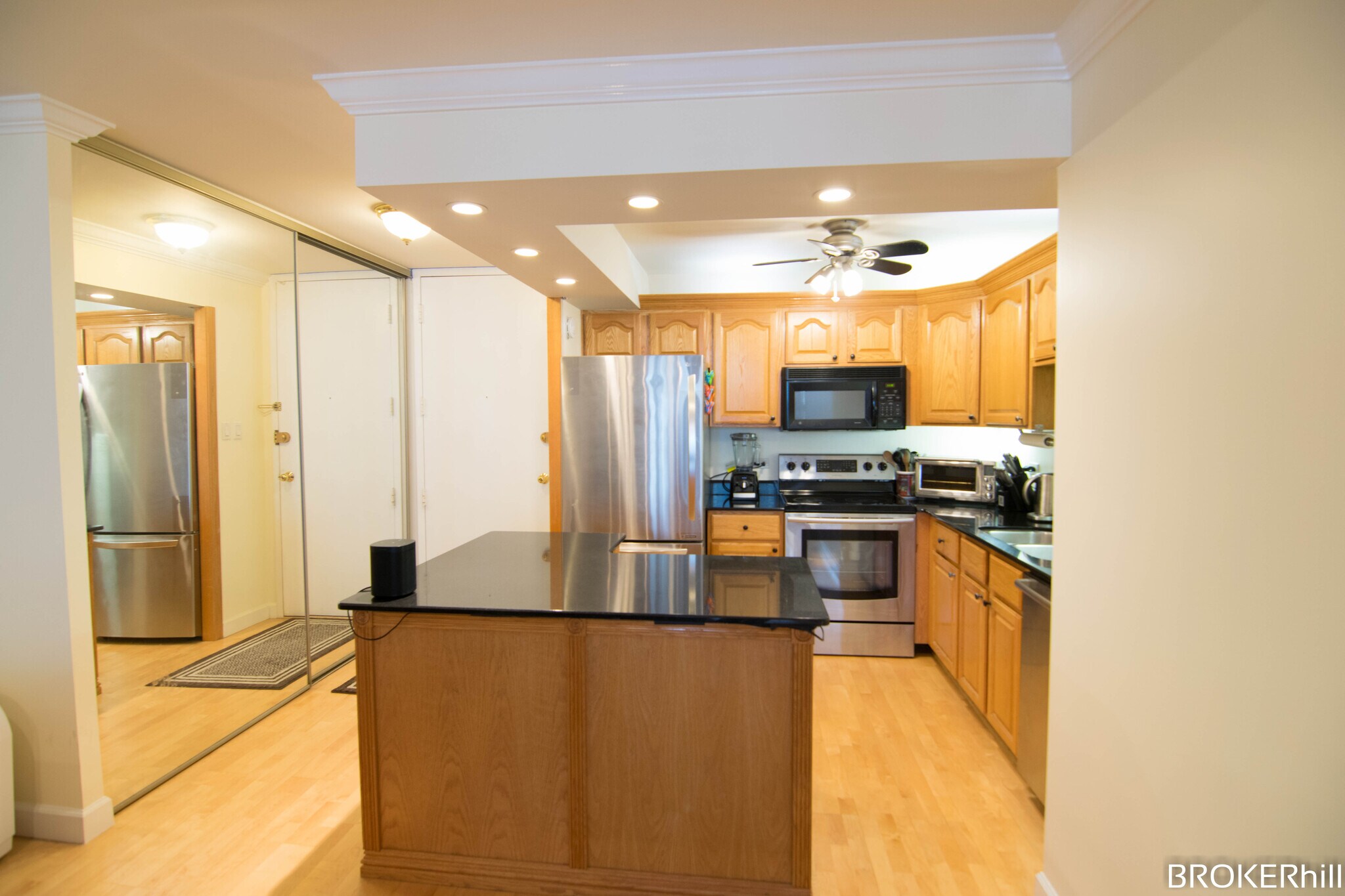 Kitchen - 1340 N Dearborn St