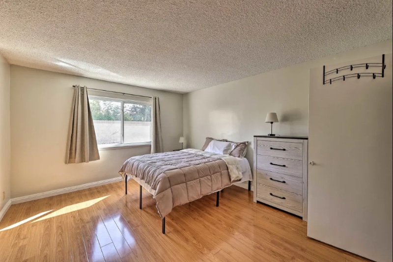 Building Photo - 123 Undisclosed