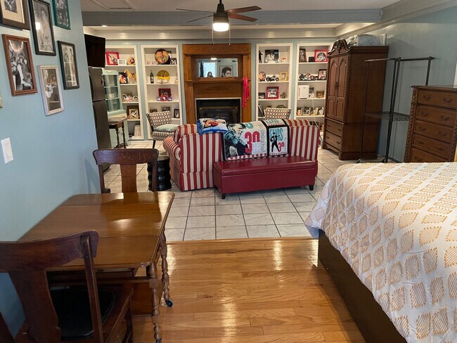 Building Photo - 175 Schools Dr