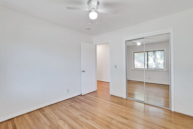 Building Photo - Single Story 3/2 in Well Established Neighborhood Near Branham High School with Air conditioning ...