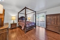 Building Photo - 1810 Boxwood Dr