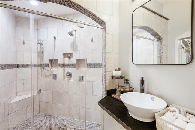 Building Photo - 71 17th St NE