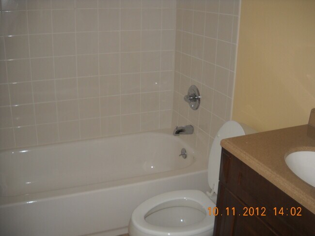 Building Photo - One Bedroom in Wimbledon!