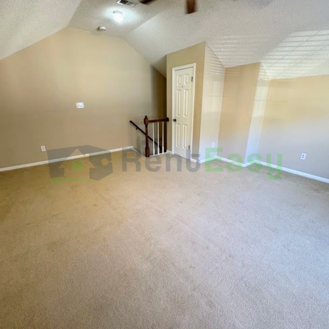 Building Photo - 1001 Fox Rdg Ct