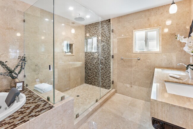 Building Photo - 7726 W 79th St