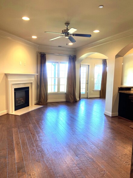 Building Photo - 4106 Eagle Ridge Ct