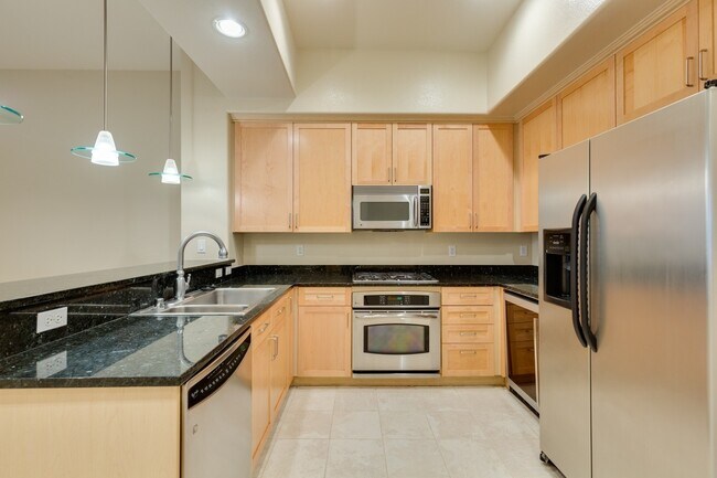 Building Photo - Manhattan Condo - South Las Vegas Blvd.