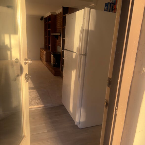 Building Photo - 14756 Delta Ct