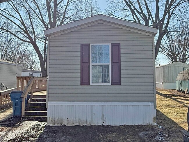 Building Photo - 2501 N Apperson Way