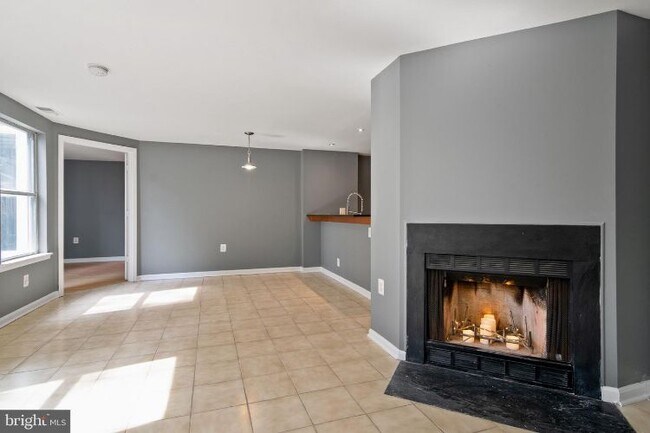 Building Photo - 4463 Pembrook Village Dr