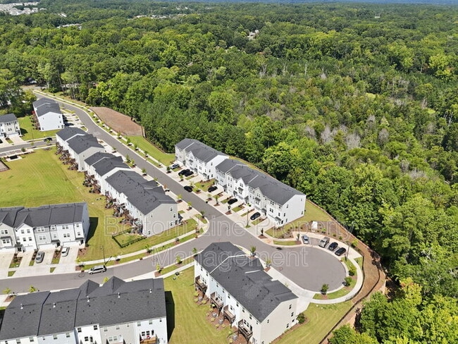 Building Photo - 1204 Lily Loch Wy