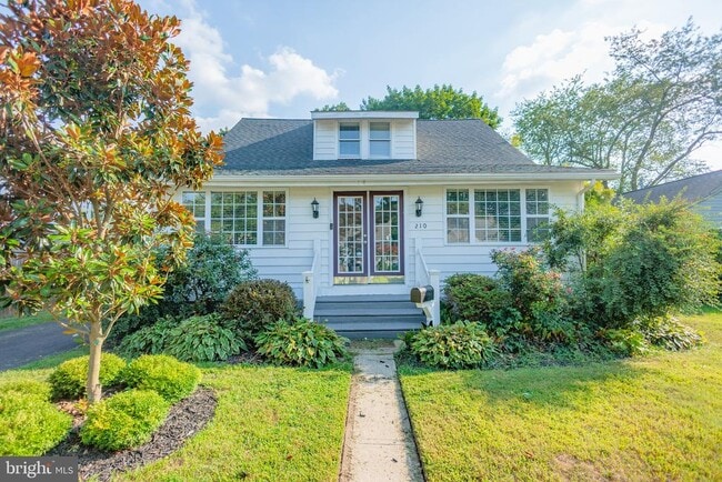 Primary Photo - 210 Deptford Rd
