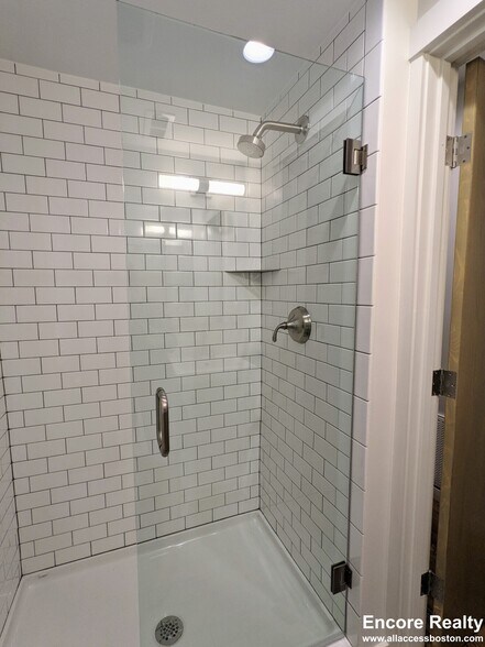 Building Photo - 2 Belvidere Pl