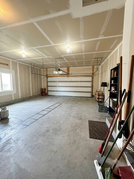 Building Photo - 307 Marion St