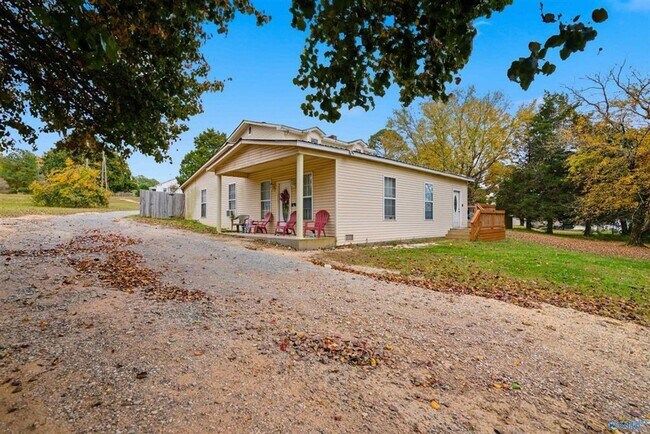 Building Photo - HOME FOR RENT IN PRICEVILLE, AL!