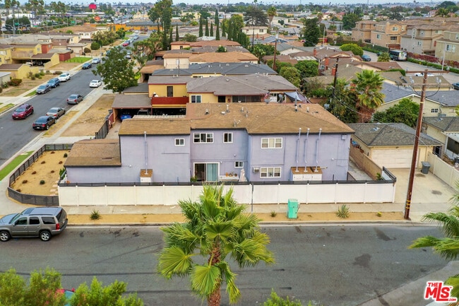 Building Photo - 1246 W 144th St