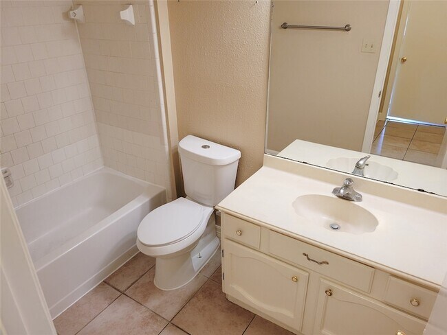 Building Photo - 3415 Wingdale Ct