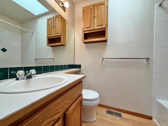 Building Photo - 814 E Country Hill Ct