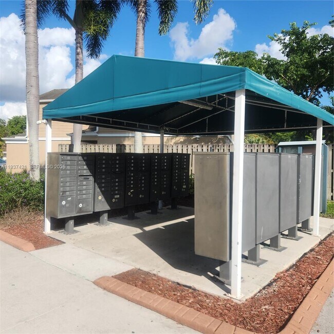 Building Photo - 223 SW 159th Terrace