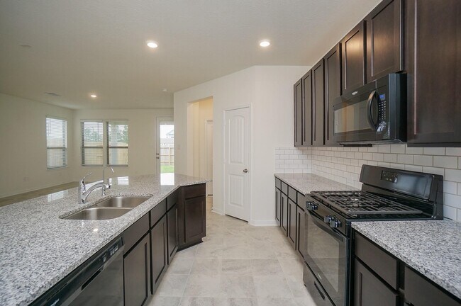 Building Photo - 20615 Teakwood Fields Ln