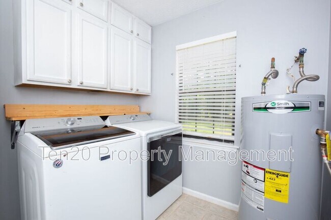 Building Photo - 11406 Mehaffey Rd