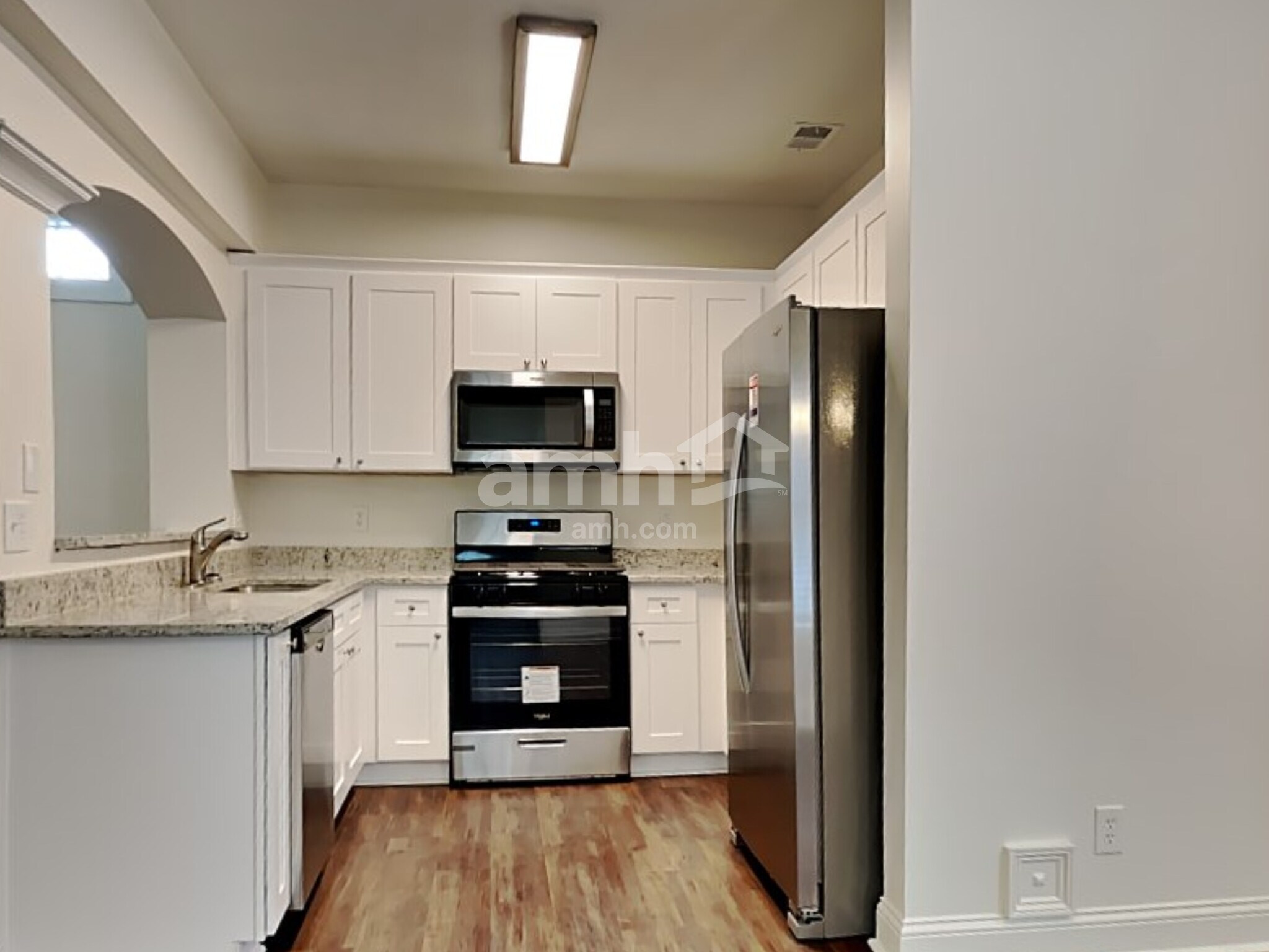 Building Photo - 155 Birchwood Pass