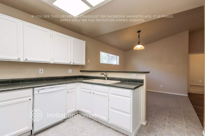Building Photo - 8142 W Mescal St