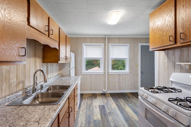 Primary Photo - 1717 Walnut St