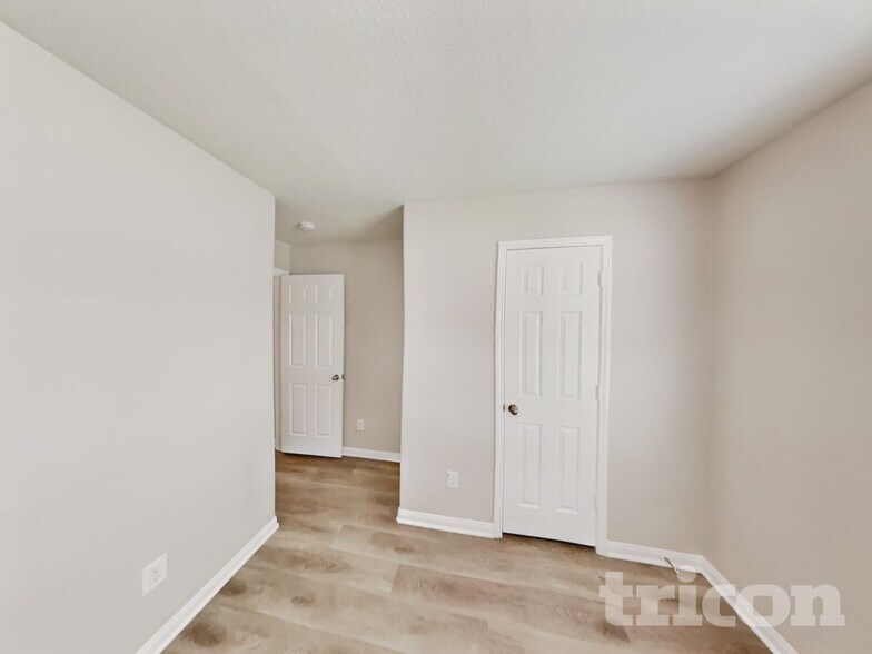 Building Photo - 308 Crooked Pine Court