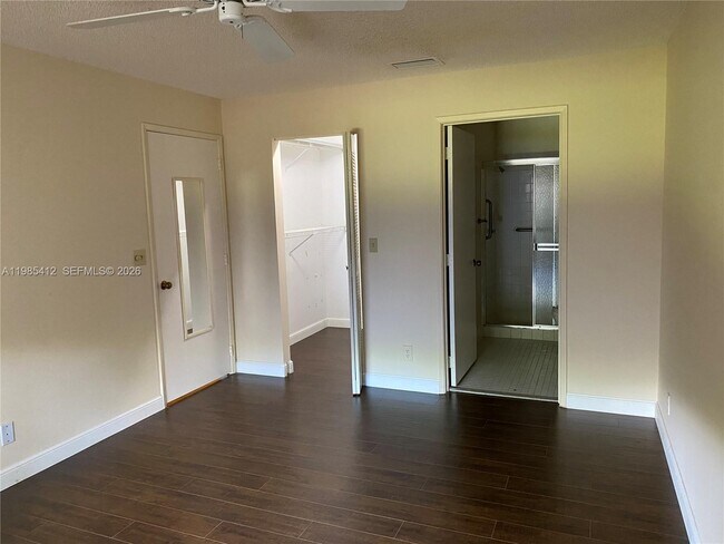 Building Photo - 18595 Egret Way